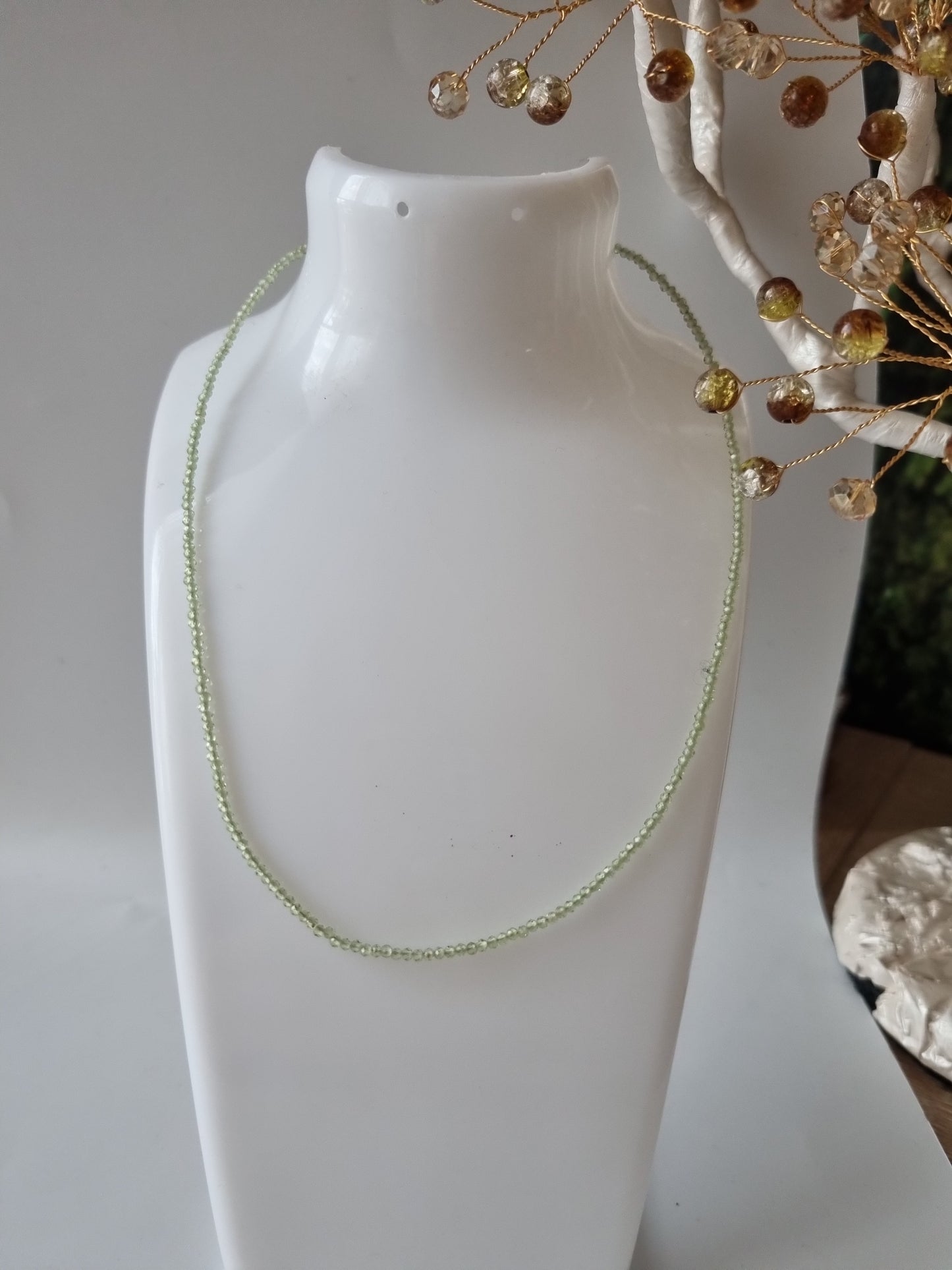 Handmade Peridot crystal faceted 3mm beads very beautiful choker