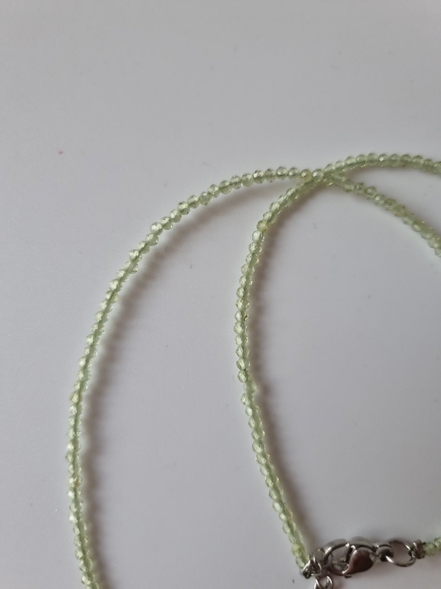 Handmade Peridot crystal faceted 3mm beads very beautiful choker
