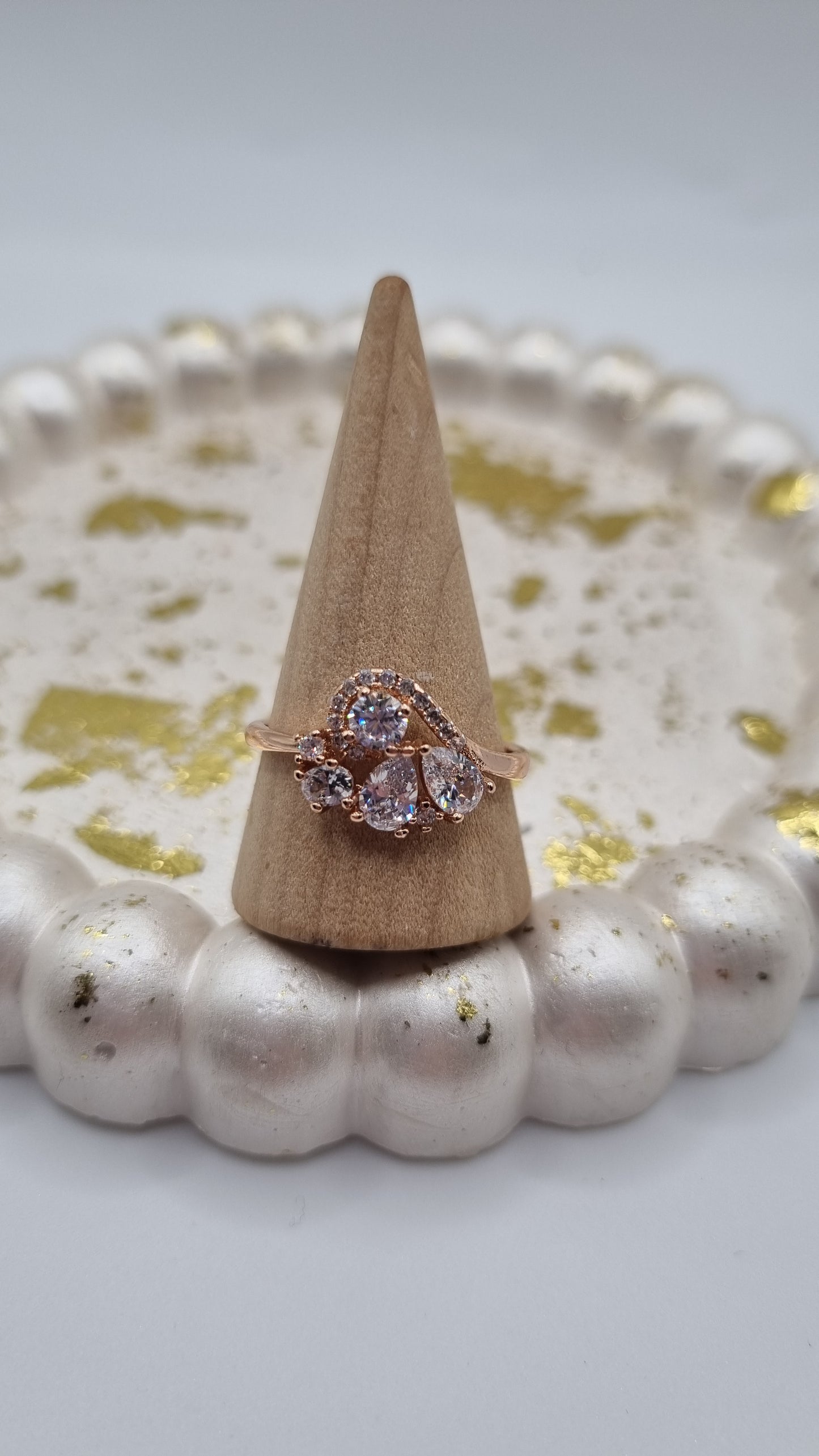 Rose gold plated rings with zircon stone hypoallergenic waterproof