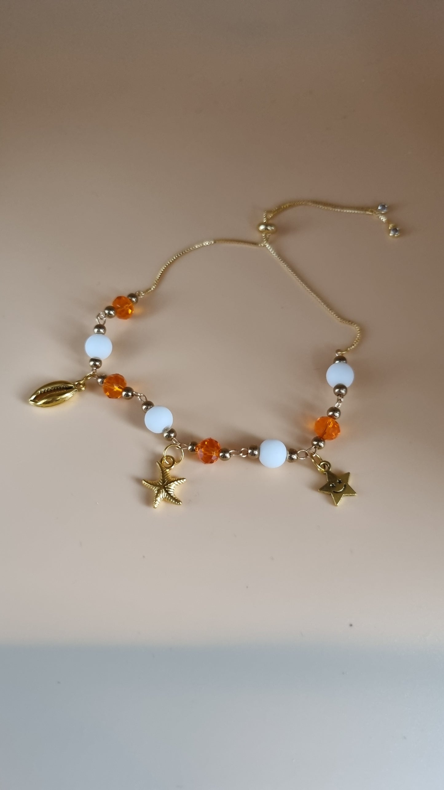 Handmade ankles 18kr gold plated with agate mate beads and glass faceted beads